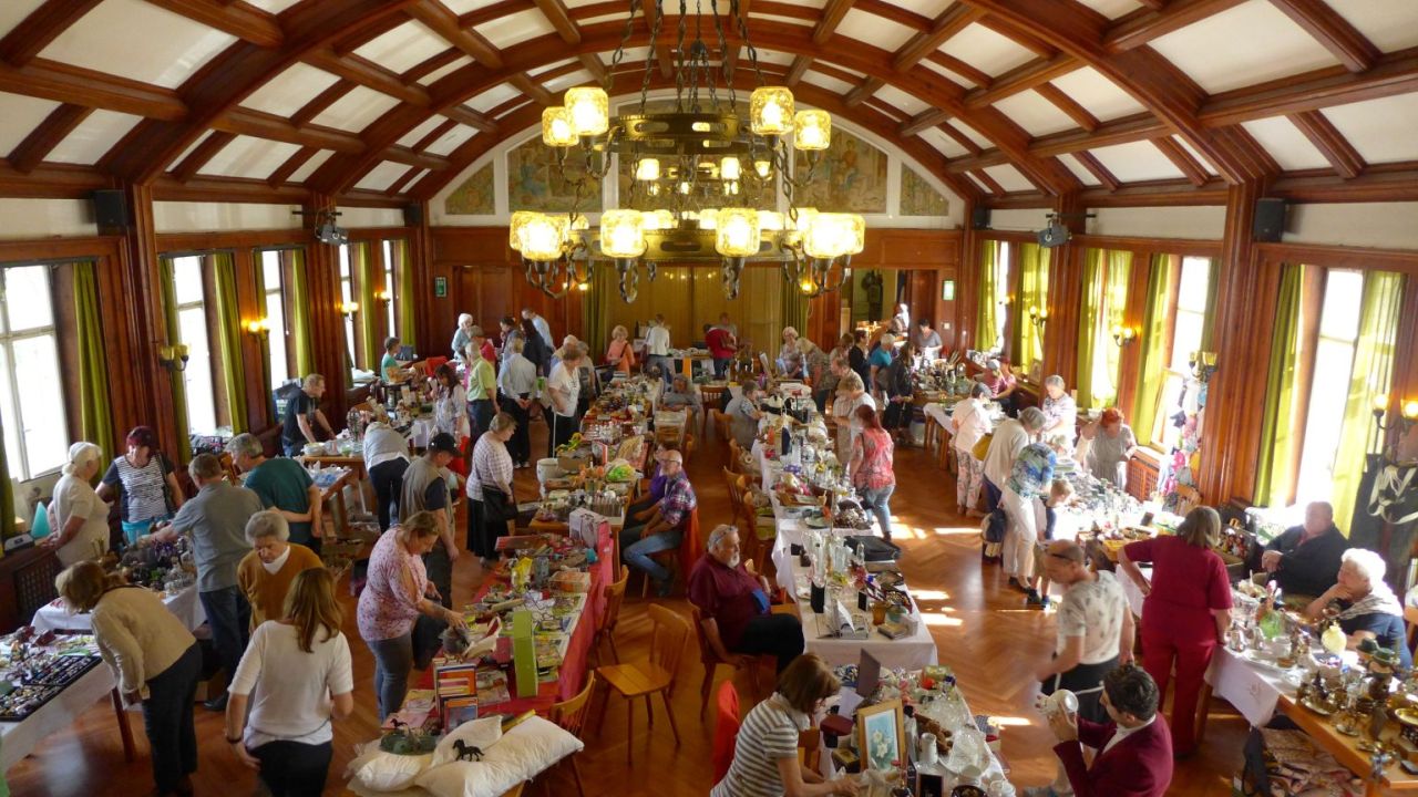 Kunst- und Trödelmarkt im Kammgarnsaal (© Museum Traiskirchen)